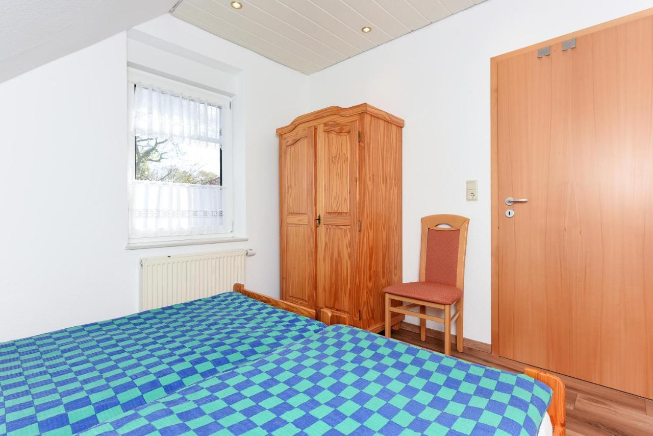 Ferienwohnung Wattgefluester Esens Luaran gambar