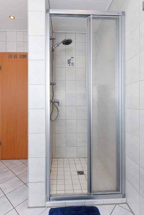 Ferienwohnung Wattgefluester Esens Luaran gambar