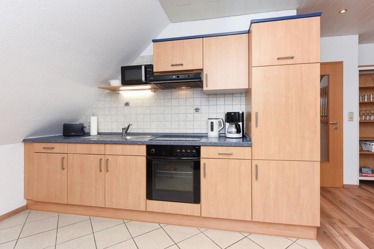 Ferienwohnung Wattgefluester Esens Luaran gambar