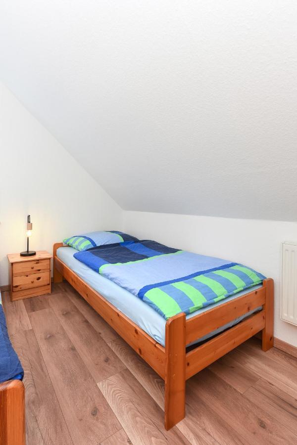 Ferienwohnung Wattgefluester Esens Luaran gambar