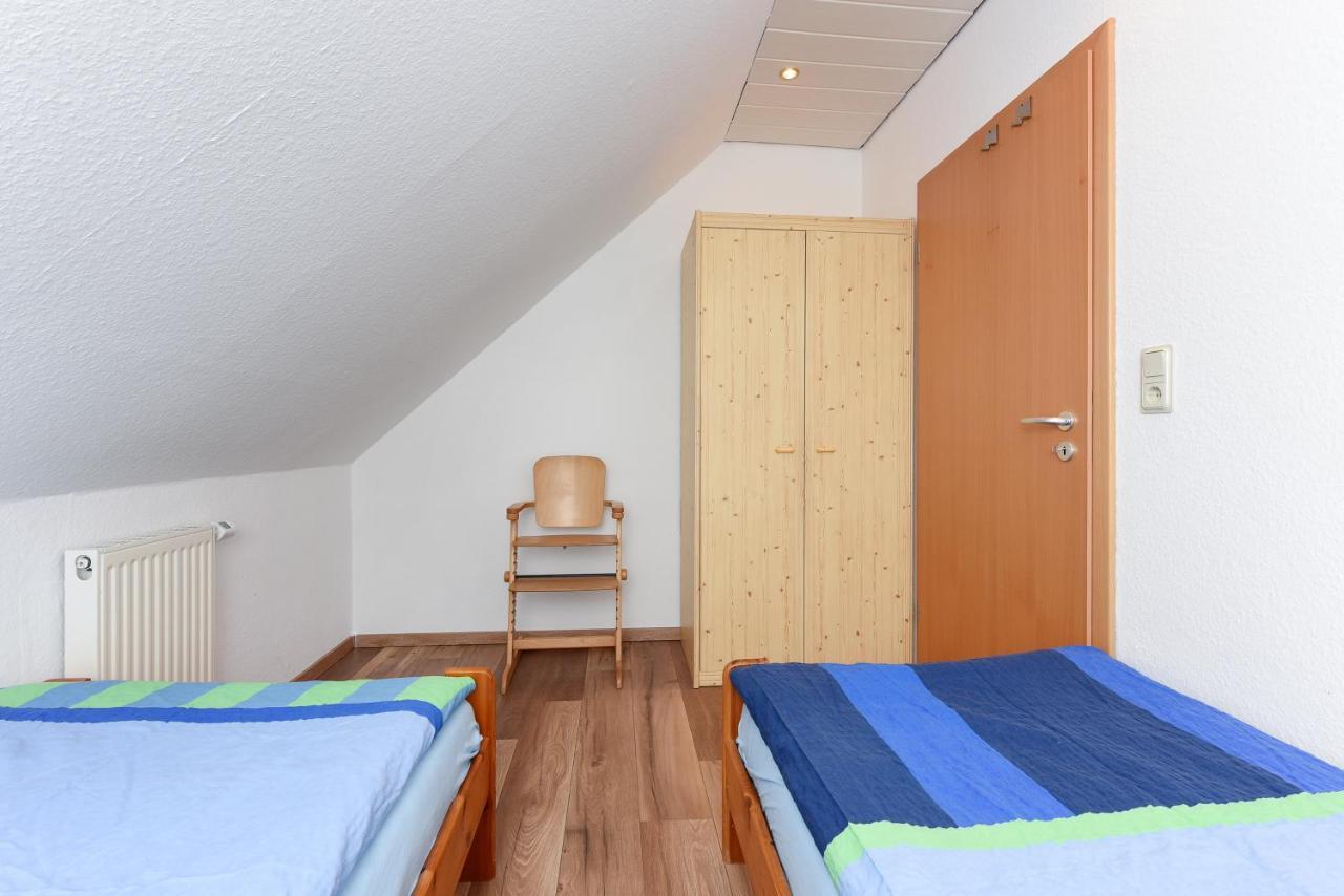 Ferienwohnung Wattgefluester Esens Luaran gambar